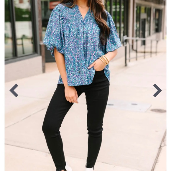 Teal Green Bubble Sleeve Blouse - Picture 2 of 6